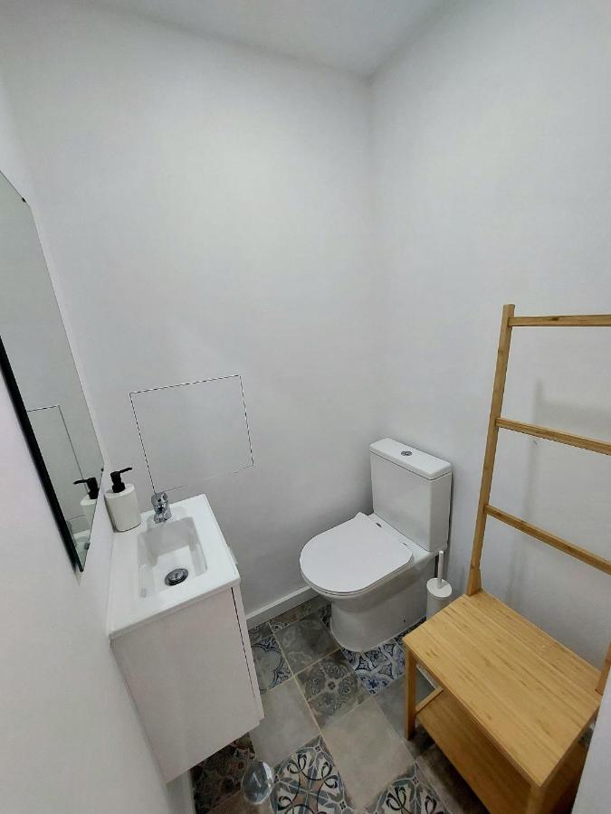 L83 - Rooms And Apartments ลิสบอน ภายนอก รูปภาพ